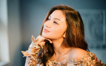 Netizen Puji Bibir Seksi Ariel Tatum